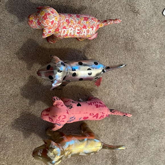 Pink Dogs - Picture 2 of 3